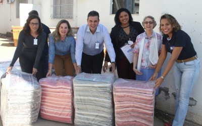 500 cobertores são entregue ao Hospital Auxiliadora pela Assistência Social de Três Lagoas