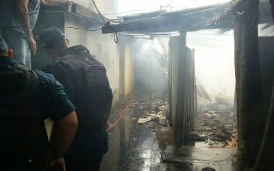 Idosa de 74 anos é acusada de ter incendiado condomínio no Santos Dumont 