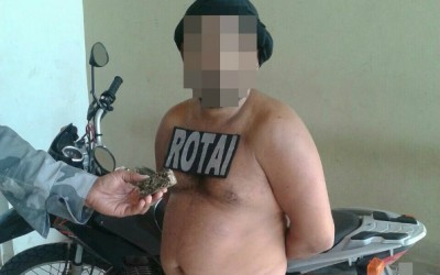 Moto e celular furtado são apreendidos pela Polícia Militar