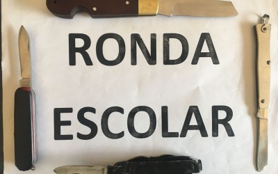 Canivetes são encontrados na bolsa de aluno de escola estadual