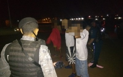 Moto é furtada e três suspeitos são detidos pelo crime