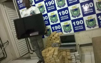Polícia Militar prende em flagrante suspeito de tráfico de drogas e apreende mais de 130 kg de maconha