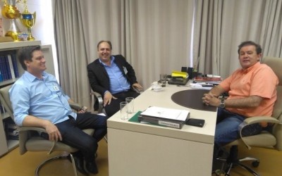 Eduardo Rocha debate com presidente da Câmara de Três Lagoas