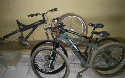 Vizinhos denunciam e jovem é preso em flagrante no Vila Haro