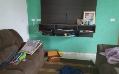 Residência é furtada e ladrões levam aparelhos eletrônicos e até brinquedos