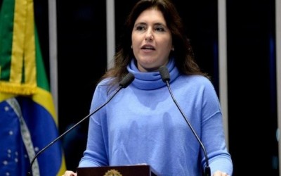 Às vésperas de convenção, PMDB ainda não definiu vice, afirma Simone Tebet