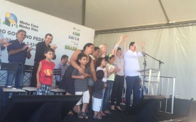 Nove meses depois do prometido, primeira fase do Residencial Orestinho é entregue 