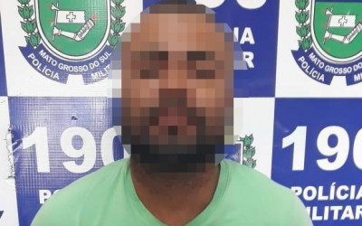 Homem é preso com mandado de prisão em aberto por tráfico de drogas