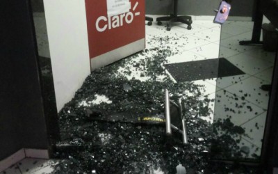 Loja de celulares é invadida por ladrão no Centro de Três Lagoas