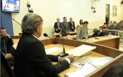 Vereadores aprovam novos critérios para crédito adicional e para uso de área pública
