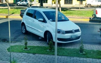 Mais um motorista é flagrado desrespeitando as normas de trânsito em Três Lagoas 