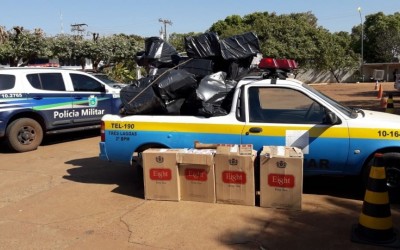 Polícia Militar apreende cerca de 20 caixas de cigarro em residência