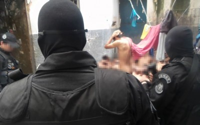 Após princípio de rebelião em delegacia, cinco presos são transferidas para o presídio de Três Lagoas 