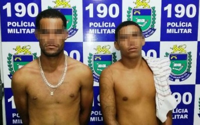 Vigia de barracão e cunhado são presos em flagrante por tráfico de drogas 