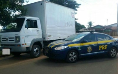 Caminhão é apreendido pela PRF após suposto “golpe do seguro”