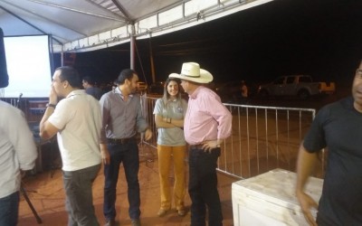 Angelo Guerreiro lança programa prefeitura em casa e primeira ação acontece no bairro Novo Oeste