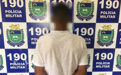 Adolescente é detido com cigarro de maconha dentro de escola estadual