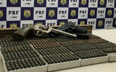 Além de maconha e armamento, homem preso na BR-262 traficava cocaína