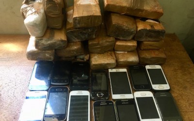 Polícia Militar apreende celulares e mais de 7 kg de maconha em presídio