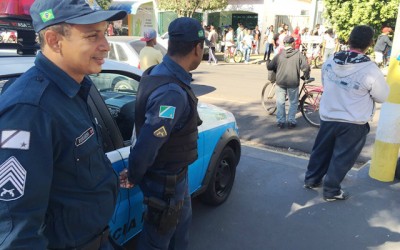 Após dia de tumulto, Polícia Militar mantem a ordem na frente do CIAT 