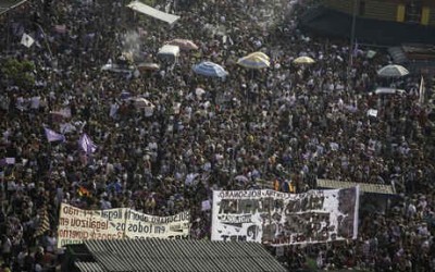 Cidades brasileiras recebem atos contra Jair Bolsonaro