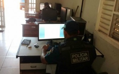 Polícia registra roubo de camionete na manhã desta quinta-feira 