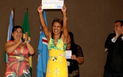 Primeiro lugar do VIII Prêmio Professor Destaque é conquistado por professora da escola Odeir Antônio Silva
