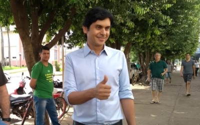 Paulo Salomão é o primeiro candidato a votar em Três Lagoas