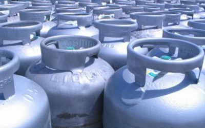 Empresa de gás que transportava 552 botijões tem caminhão apreendido e recebe multa de R$ 6 mil 