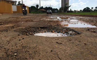 Buracos na Lagoa Maior: Prefeitura não tem previsão de retomar recapeamento 
