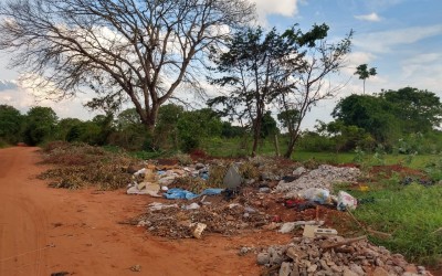 Prefeitura intensifica fiscalizações e multas por despejo irregular de lixo e entulho