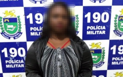Mulher é presa em flagrante trazendo nove tabletes de maconha da Capital