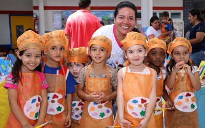 CEI Neife Souza Lima realiza exposição de desenhos e pinturas