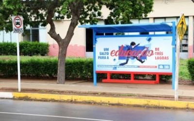 Prefeitura de Três Lagoas inicia instalação de novos pontos de ônibus