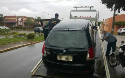 PM registra acidente entre três veículos na Filinto Mülher