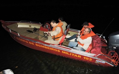 Após 38 minutos de busca, pescadores são resgatados pelo Corpo de Bombeiros