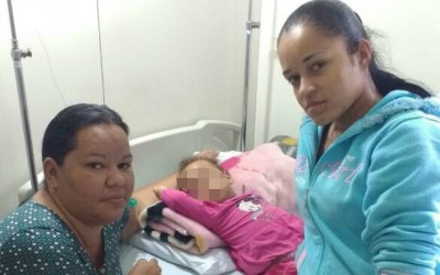 Três-lagoense que nasceu com dois sexos continua lutando pela vida