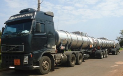 PMA autua empresa em mais de R$ 24 mil por transporte ilegal de soda cáustica