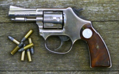 Arma de fogo é apreendida durante abordagem de rotina no bairro Jardim Itamarati