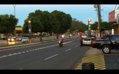 População reclama de radar que multa até “carro parado” em avenida de Três Lagoas 