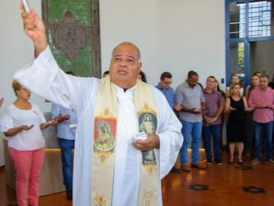 Boa notícia: Padre Rogério recebe alta da UTI, informa Diocese de Três Lagoas