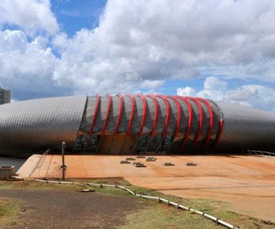 Problemas em licitações  paralisam 23 obras em MS