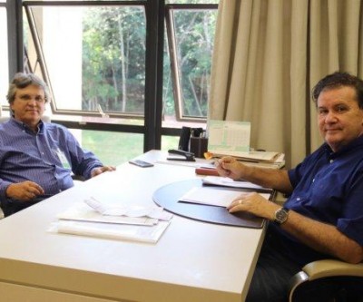 Deputado Eduardo Rocha recebe visita do prefeito de Brasilândia, Dr. Antonio de Pádua