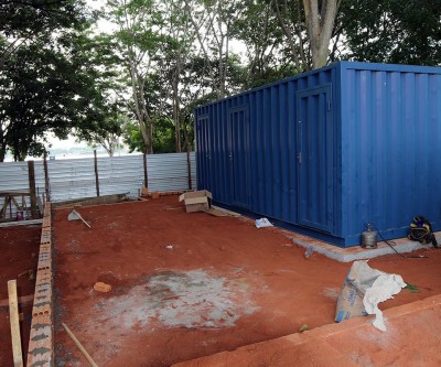 Prefeitura instala banheiro em container na Lagoa Maior