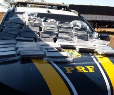 Droga apreendida na BR-158 é trazida para a PF de Três Lagoas