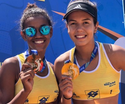 Aninha e Victoria comemoram terceira medalha de ouro no Circuito Brasileiro de Vôlei de Praia