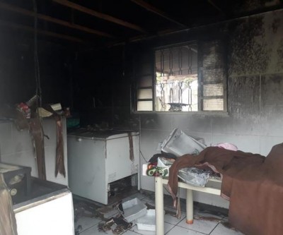 Incêndio em residência mobiliza equipes do Corpo de Bombeiros de Três Lagoas 