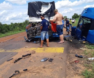Grave acidente na BR-262 deixa caminhoneiro ferido em Três Lagoas