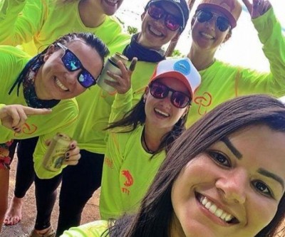 Bruna Viola e o grupo Girls Pesca gravam reality show em Três Lagoas