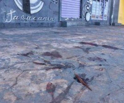 Homem sobrevive a sete facadas durante briga em tabacaria na capital 